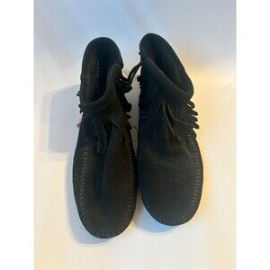 Minnetonka Womens Low Calf Concho Feather Side Zip Boot Black Size 9 Round Toe